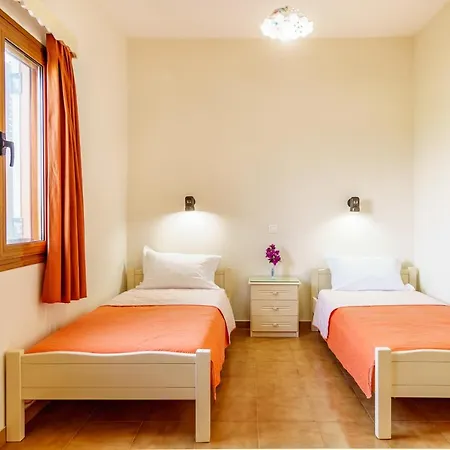 Irini Apart-hotel 4*