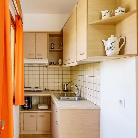 Hotel apartamentowy Irini