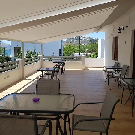 Irini Apart-hotel Skyros