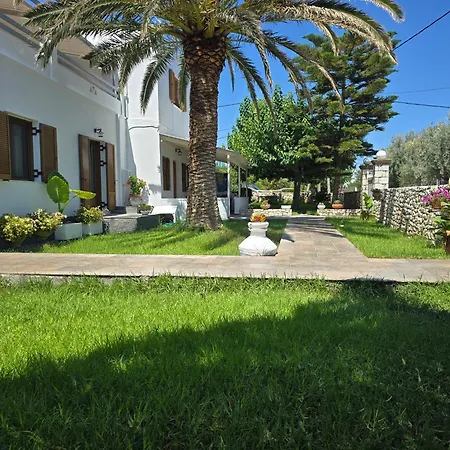 Irini Apart-hotel 4*