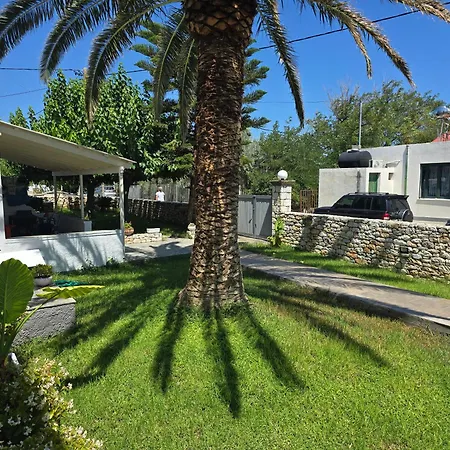 Apart-hotel Irini