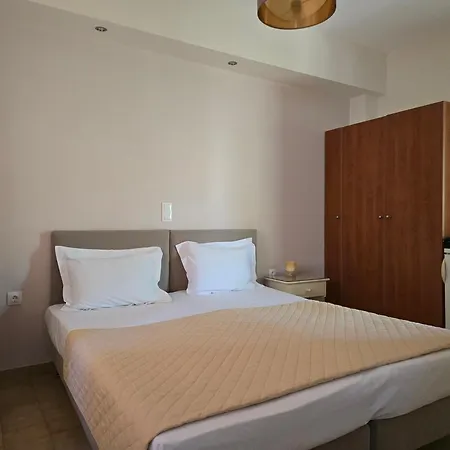 Irini Apart-hotel Skyros